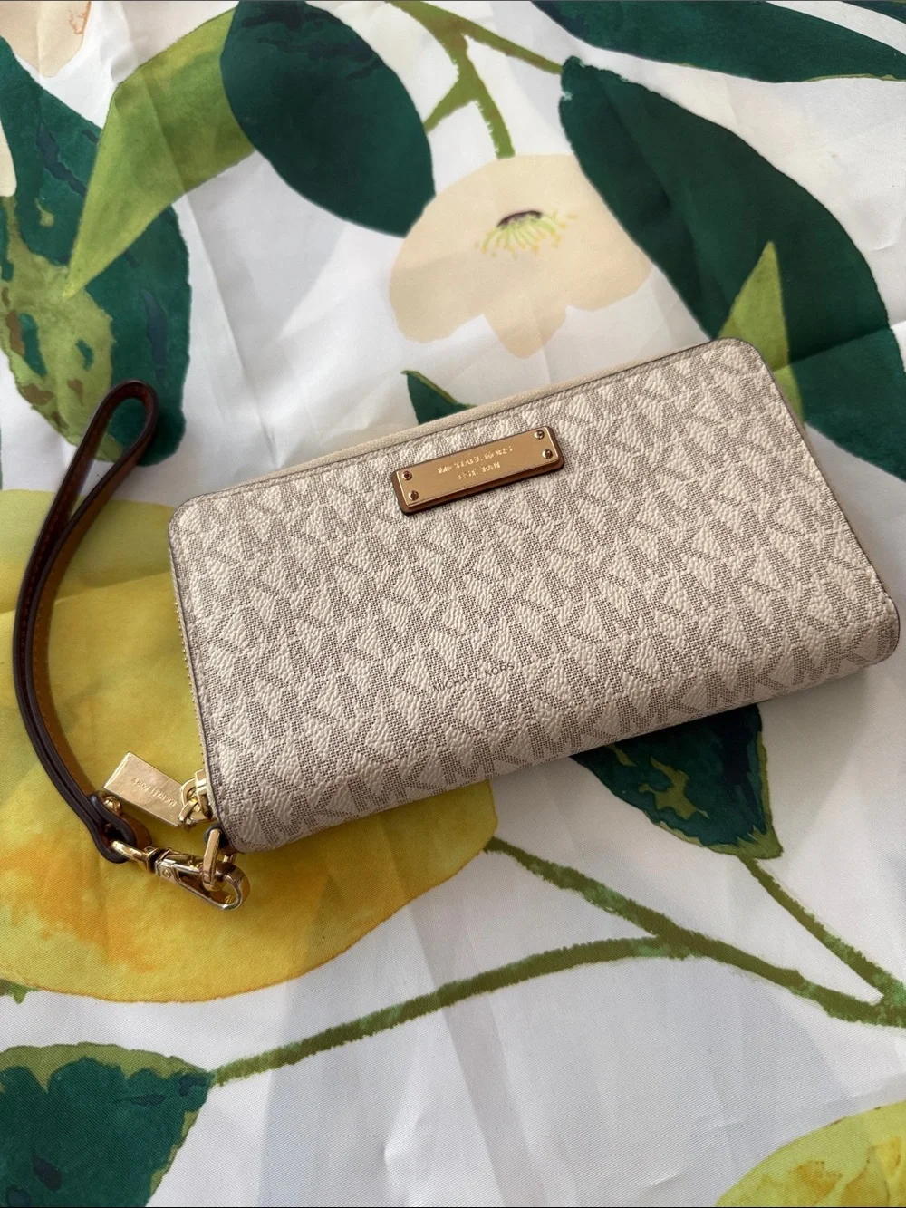 Michael Kors Beige Signature Zip Wristlet with Gold Hardware